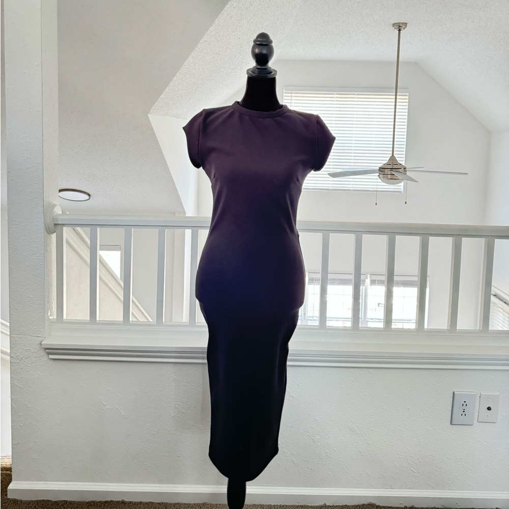 Body con short sleeve midi dress